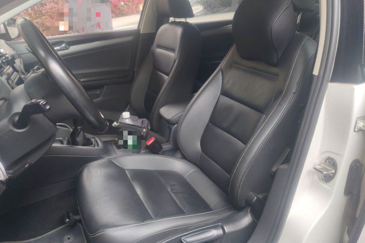 Used Volkswagen Sagitar 2015 230TSI Manual Comfort Version