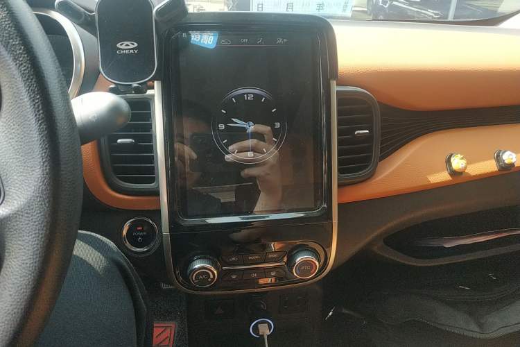 Used Chery QQ Little Ant 2018 400 4-Seater Smart Edition Audio And AC Panel