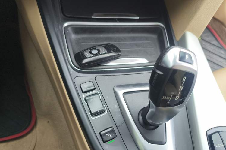 Used BMW 3 Series 2013 320Li Fashion Model
