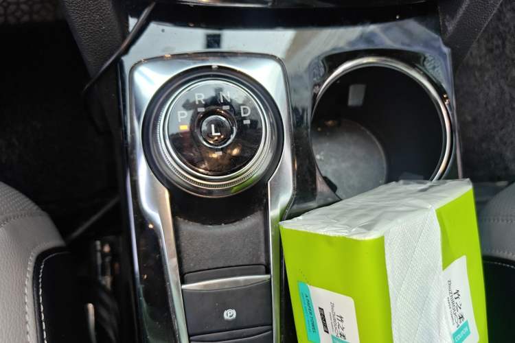 Used Ford Escape 2020 EcoBoost 245 Two-Wheel-Drive Titanium Edition