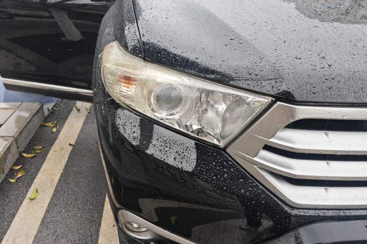 Used Toyota Highlander 2013 2.7L Two-Wheel Drive 5-Seater Purple Gold Edition
