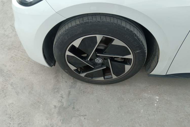 Used Volkswagen ID.3 2025 Smart Edition Outstanding Model Exterior 4