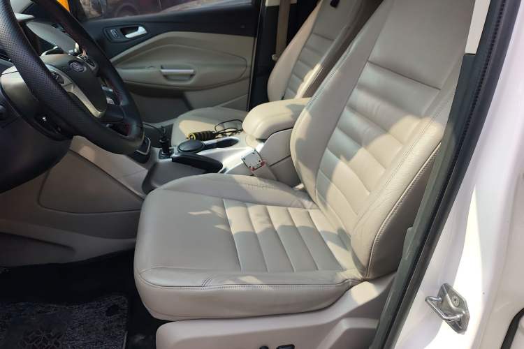 Used Ford Kuga 2013 1.6L GTDi 4x4 Elite Model
