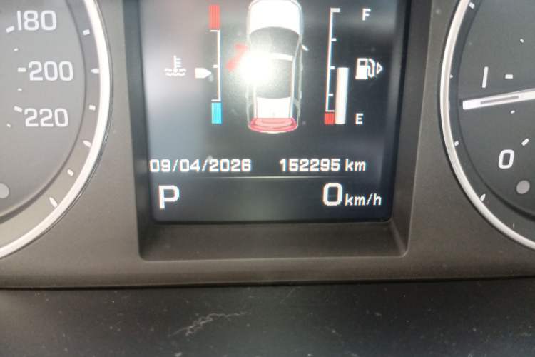 Used Land Rover Freelander 2 2015 2.2T SD4 XS Collector's Edition Odometer Close Up