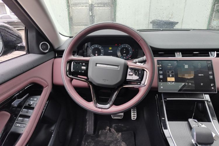 Used Land Rover Range Evoque 2024 Aurora L 249 PS Prestige Light-Chasing Edition
