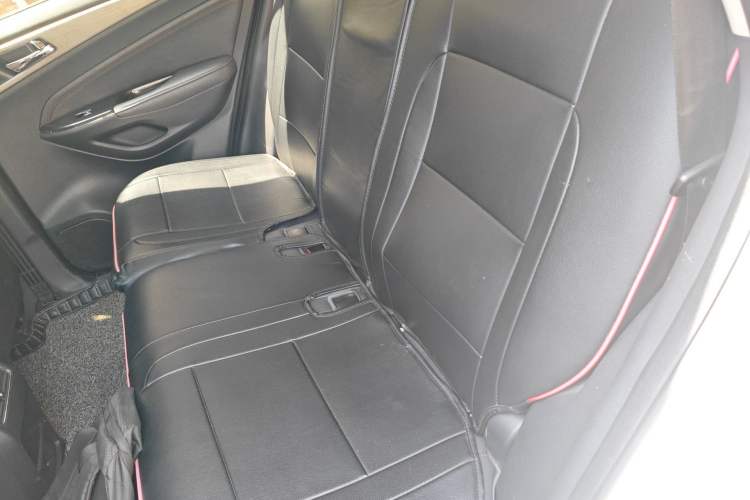 Used CHANGAN CS75 2017 Shangku Edition 1.5T Manual ZhiXiang Model
