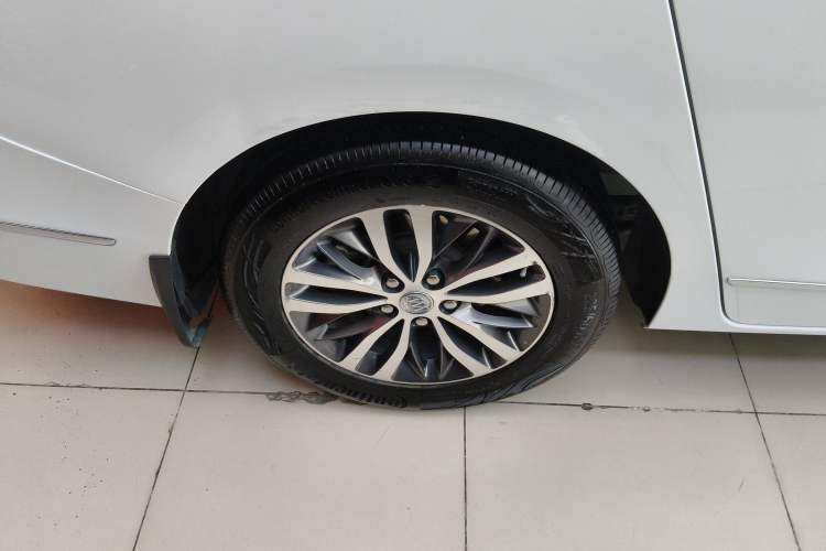 Used Buick GL8 2017 ES 28T Flagship Model China V Standard
