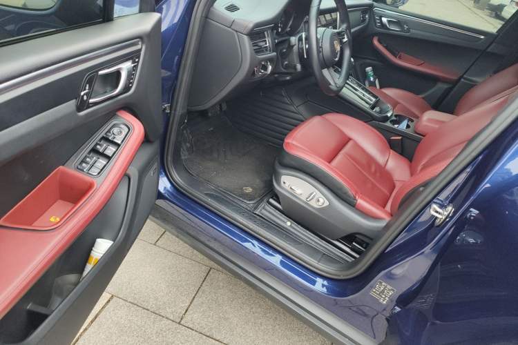 Used Porsche Macan 2023 Macan T 2.0T