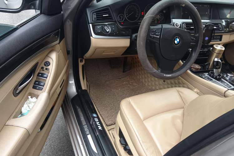 Used BMW 5 Series 2013 530Li Leading Model
