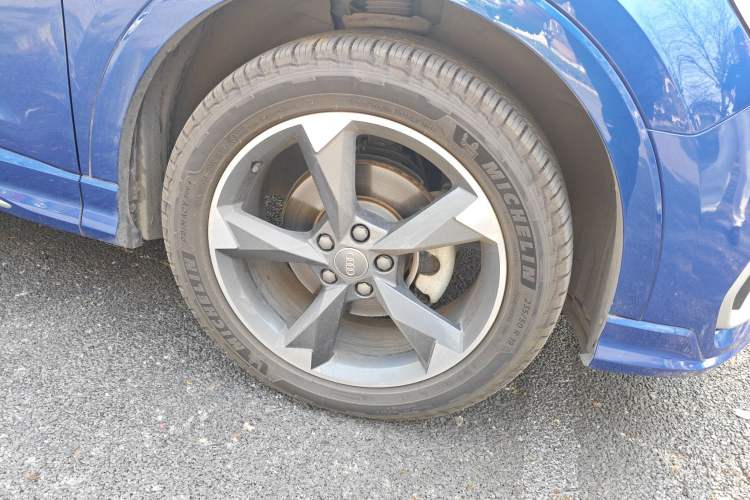 Used Audi Q3 2019 35 TFSI Fashion Dynamic Model