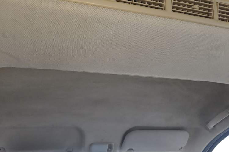 Used Wuling Rongguang V 2016 1.5L Standard Version Headliner