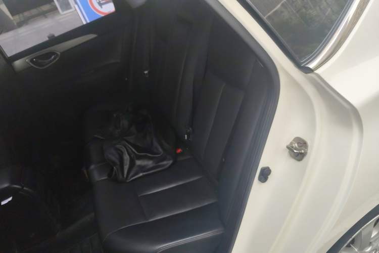 Used Nissan Sylphy 2014 1.6XV CVT Deluxe Edition