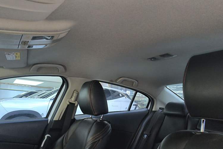 Used Mazda 3 Axela 2017 Sedan 1.5L Automatic Comfort Model Emission Standard China V