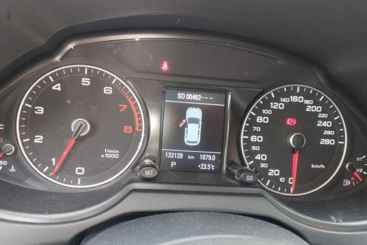 Used Audi Q5 2018 Collector's Edition 40 TFSI Technology Model