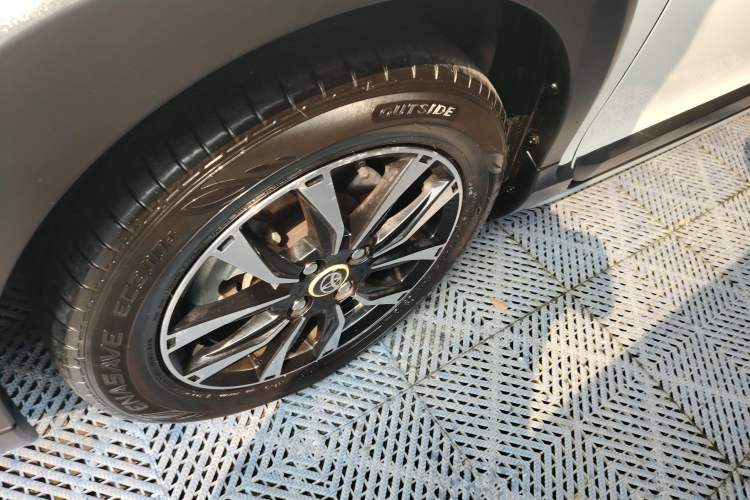 Used Toyota YARiS L Zhi Xuan 2020 X-Trail X 1.5L CVT Leading Edition
