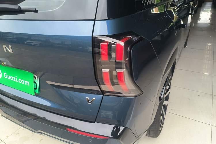 Used AION V 2024 Aion Tyrannosaurus 650 Smart Premium Edition