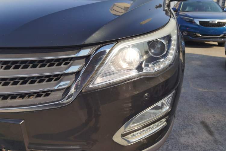 Used Baojun 560 2016 1.8L iAMT Luxury Model
