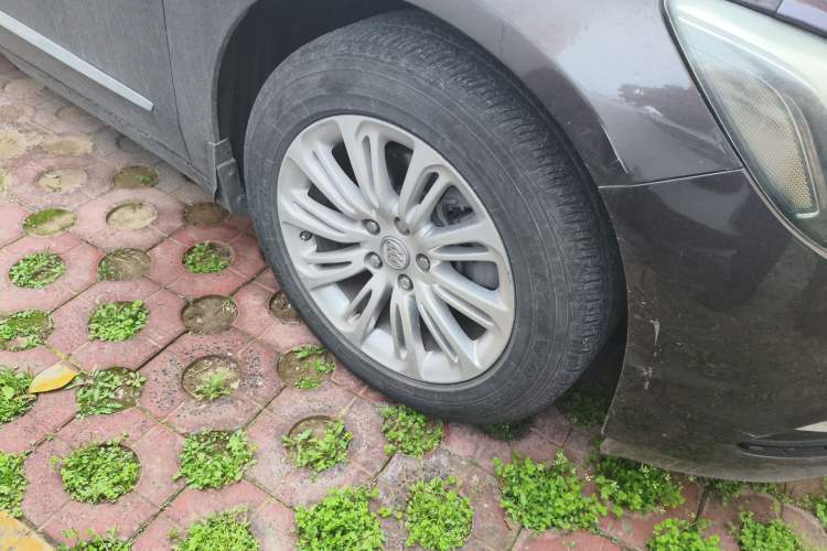 Used Buick LaCrosse 2016 20T Leading Model
