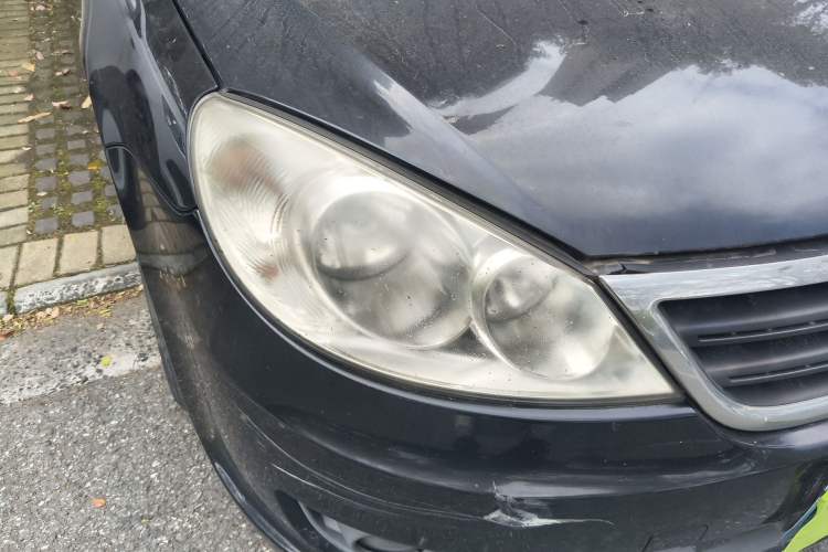 Used Volkswagen Lavida 2011 1.6L Manual Joy Version Right Front Headlight