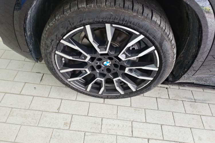 Used BMW X5 2023 xDrive 40Li M Sport Night Edition Package
