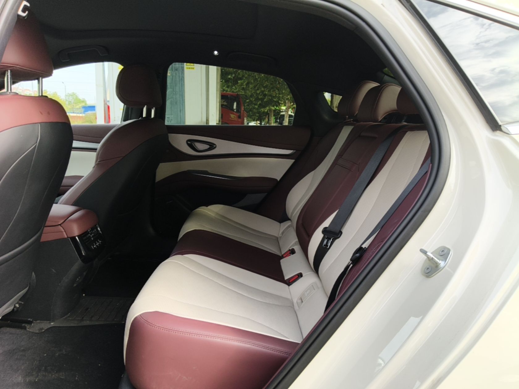 BYD Seal 07 DM-i 2026 DM-i 1.5T 230km Flagship Edition — снимка 20