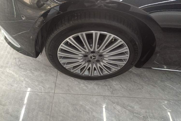 Used Mercedes-Benz E-Class 2023 E 300 L Luxury Model
