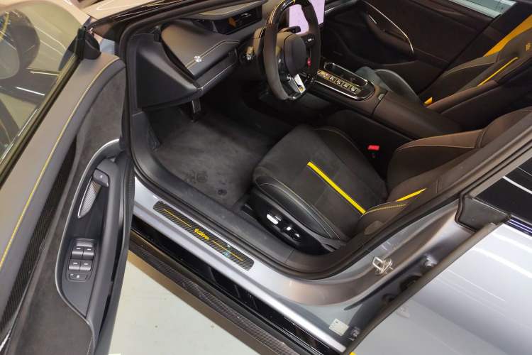 Used Xiaomi Auto SU7 Ultra 2025 Ultra Model Driver Seat