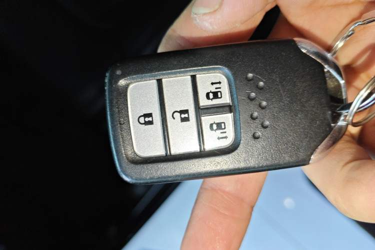 Used Honda Elysion 2019 2.0L Hybrid Luxury Edition