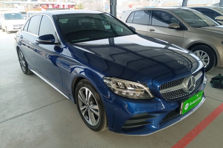Used Mercedes-Benz C-Class 2019 C 180 L Fashion Edition Sport Version Front Right 45 Deg