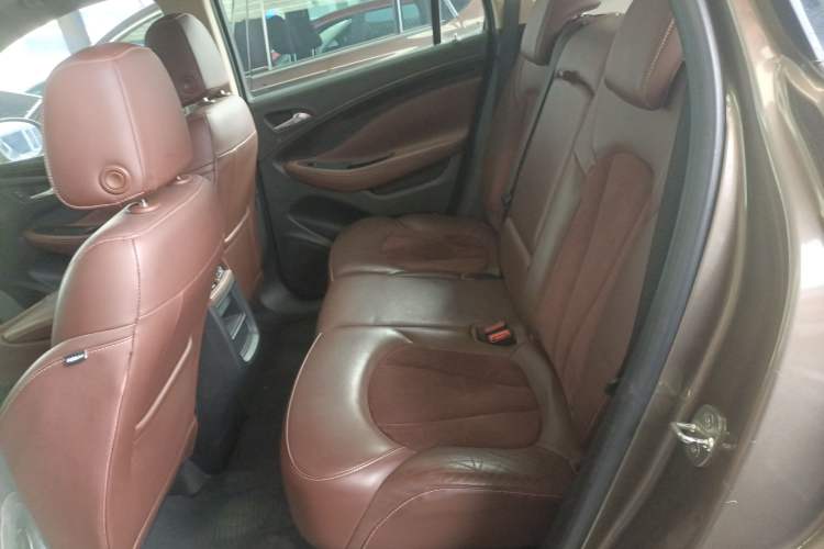 Used Buick Envision 2016 20T Two-Wheel-Drive Elite Model
