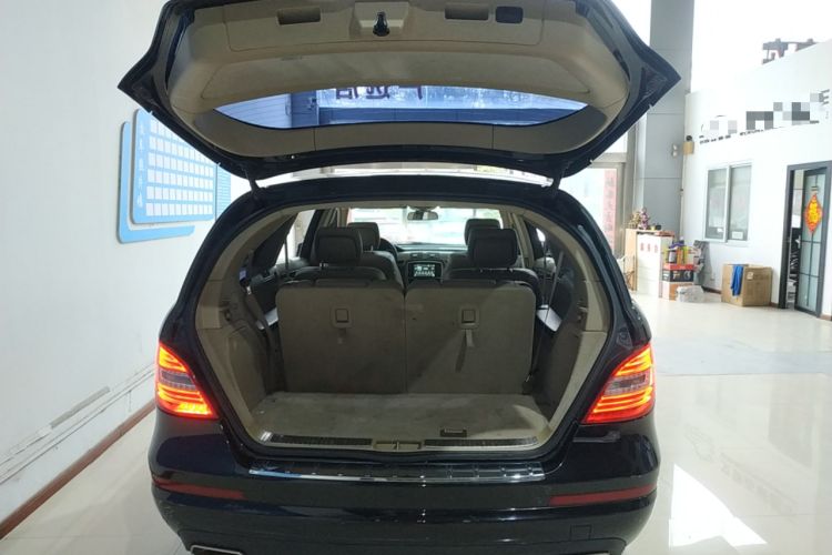 Used Mercedes-Benz R-Class 2014 R 320 4MATIC Luxury Model