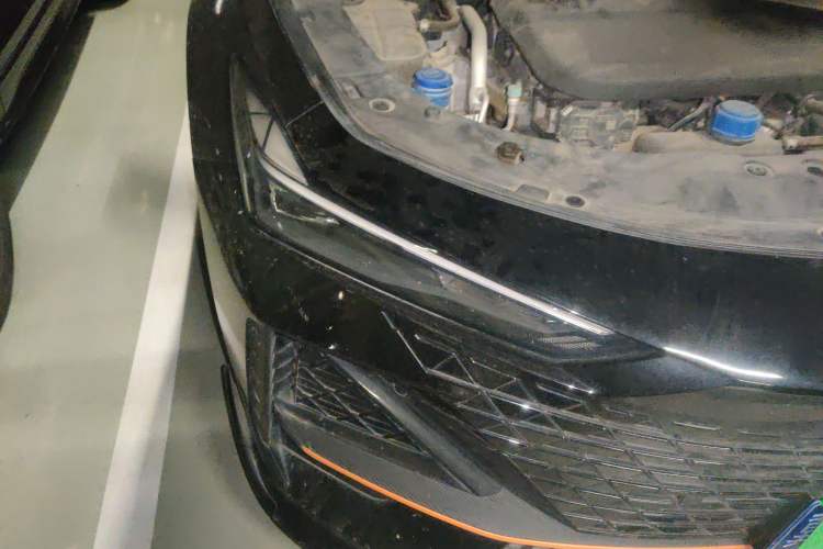 Used CHANGAN UNI-V 2022 1.5T Sport Edition Right Front Headlight