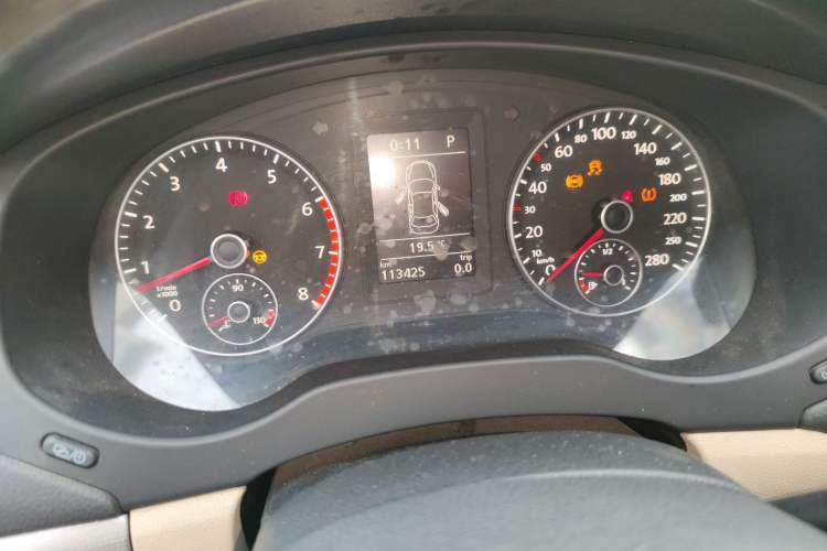 Used Volkswagen Sagitar 2012 1.4TSI Automatic Luxury Edition
