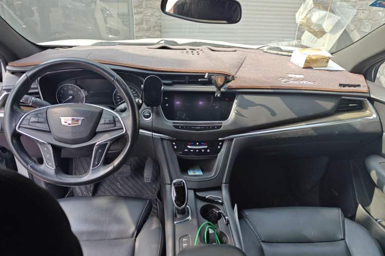 Used Cadillac XT5 2016 28T Four-Wheel-Drive Leading Model
