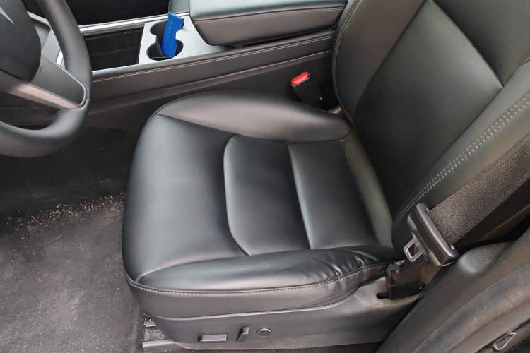 Used Tesla Model Y 2022 Rear-Wheel-Drive Version
