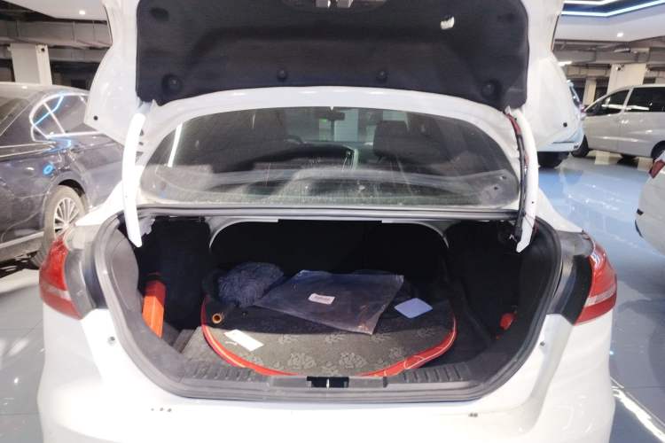 Used Ford Focus 2015 Sedan 1.6L Automatic Trend Model
