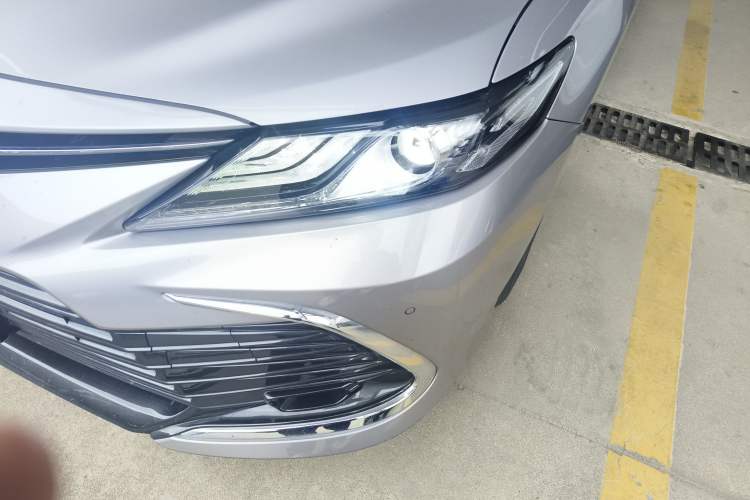 Used Toyota Camry 2021 2.0G Luxury Edition
