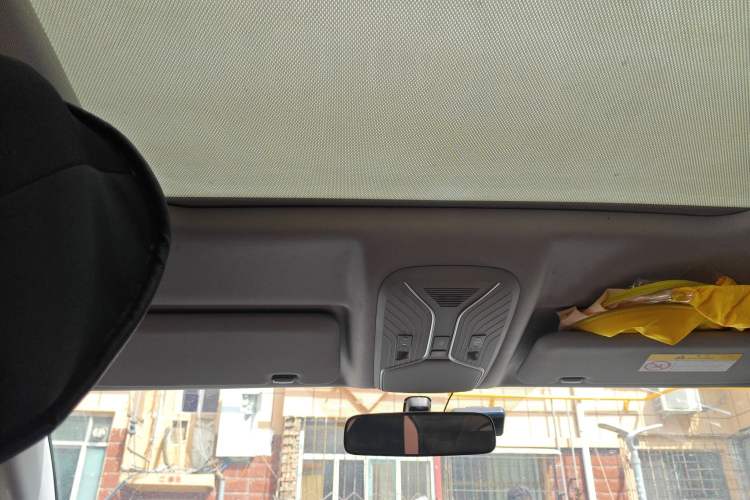 Used Haval H2 2018 Chuanxiang Edition 1.5T Dual-Clutch Two-Wheel Drive Fashion Model China V Standard Headliner