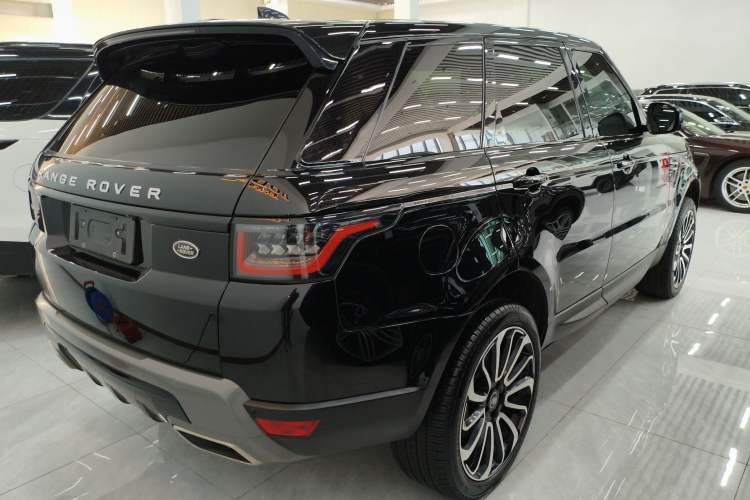 Used Land Rover Range Sport 2021 3.0 L6 SE Rear Right 45 Deg