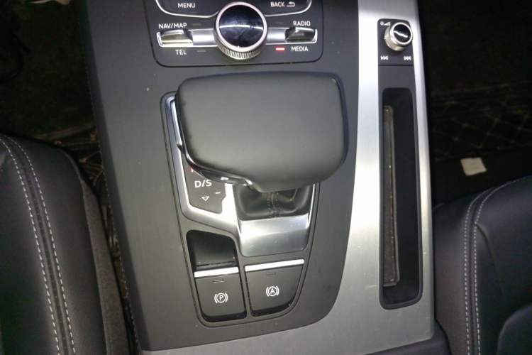 Used Audi Q5L 2020 Updated 40 TFSI Prestige Fashion Edition