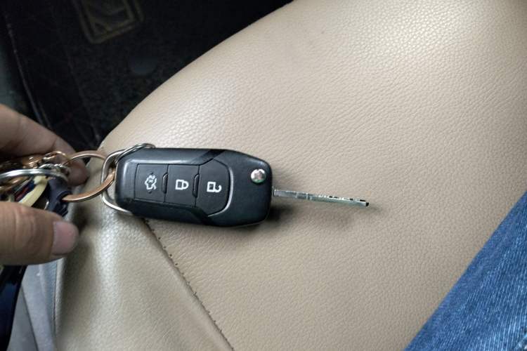 Used Ford Escort 2015 1.5L Automatic Comfort Edition Vehicle Key