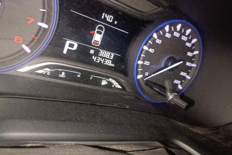 Used GAC Trumpchi GS3 2017 150N Automatic Elite Edition Odometer Close Up