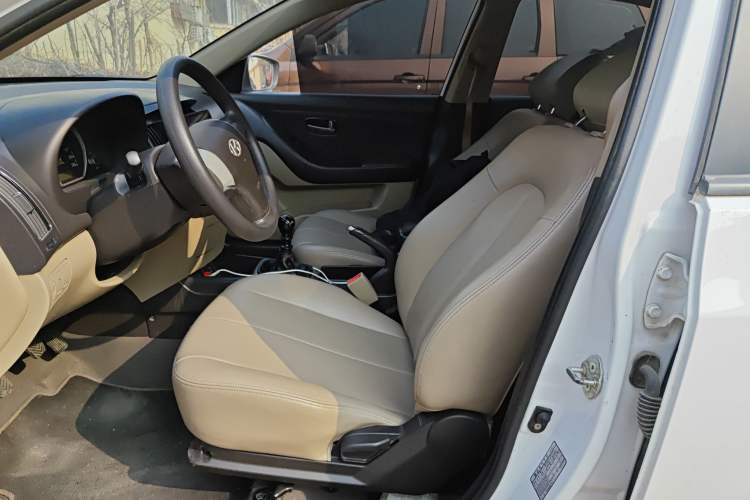 Used Hyundai Celesta 2015 1.6L Manual Comfort Model