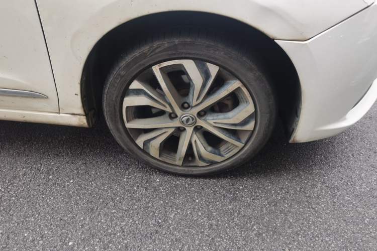 Used Dongfeng Aeolus E70 2018 Super-Enjoyment Edition
