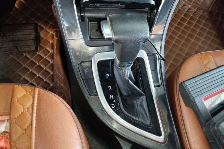 Used Brilliance V5 2016 1.5T Automatic Two-Wheel Drive Sport Model