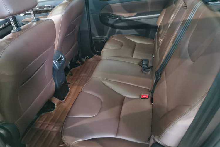 Used Lifan Auto Xuanlang 2017 2.0L CVT Comfort Edition Left Rear Seat