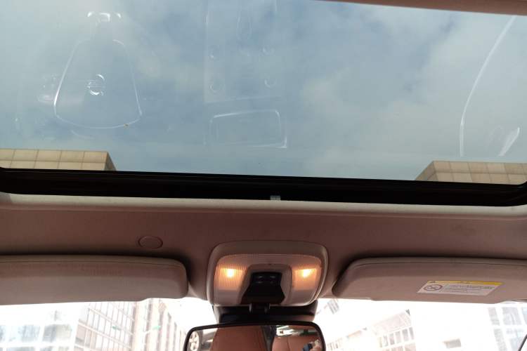 Used Volvo V60 2017 T5 Zhiyi Edition China V Standard Headliner