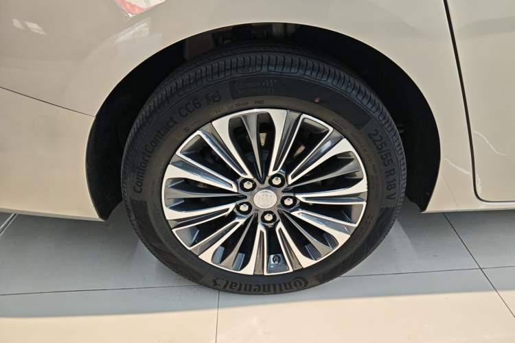 Used Buick GL8 2022 ES Land Cruiser 653T Luxury Model
