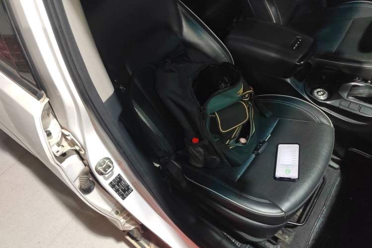 Used Hyundai Santa Fe 2017 2.0T Automatic All-Wheel Drive Smart 7-Seater Right Front Seat