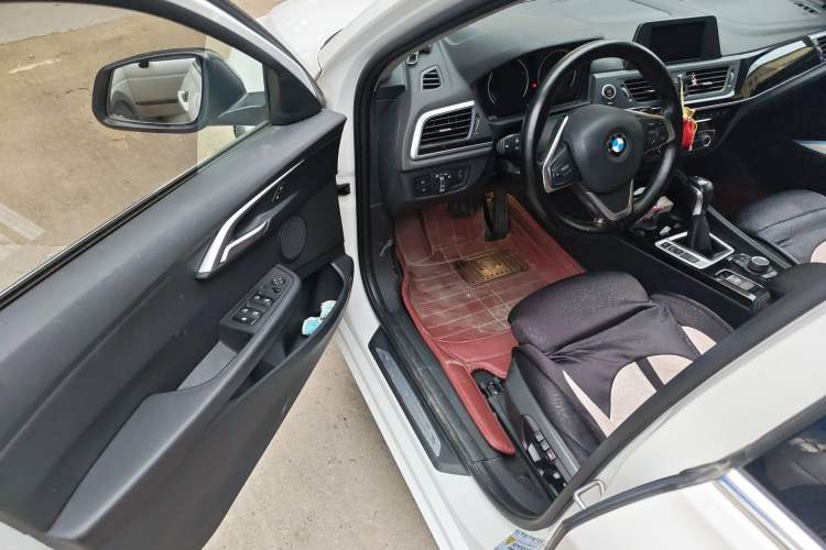 Used BMW 1 Series 2017 118i Sport Edition Driver Seat